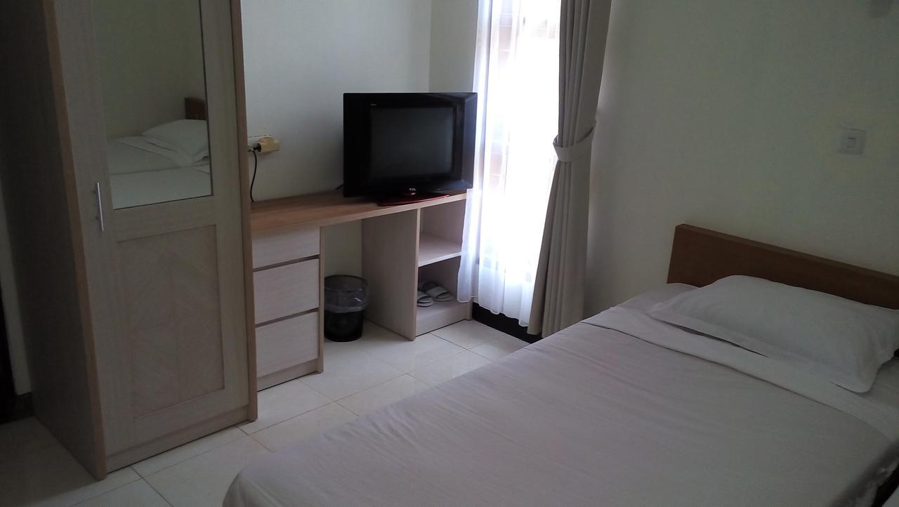 Rumah Tawa Guesthouse - 2 Syariah Bandung Ngoại thất bức ảnh