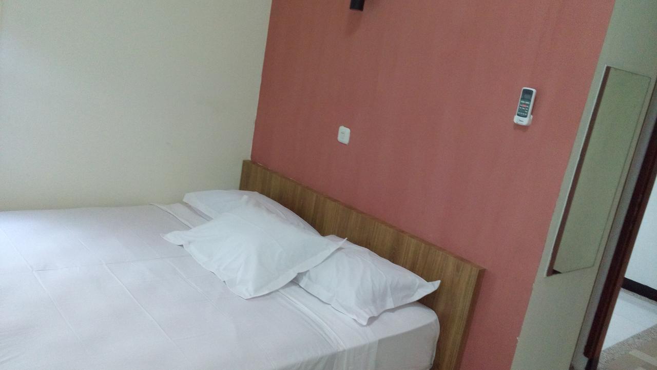 Rumah Tawa Guesthouse - 2 Syariah Bandung Ngoại thất bức ảnh