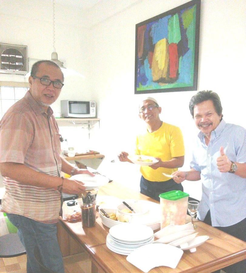 Rumah Tawa Guesthouse - 2 Syariah Bandung Ngoại thất bức ảnh