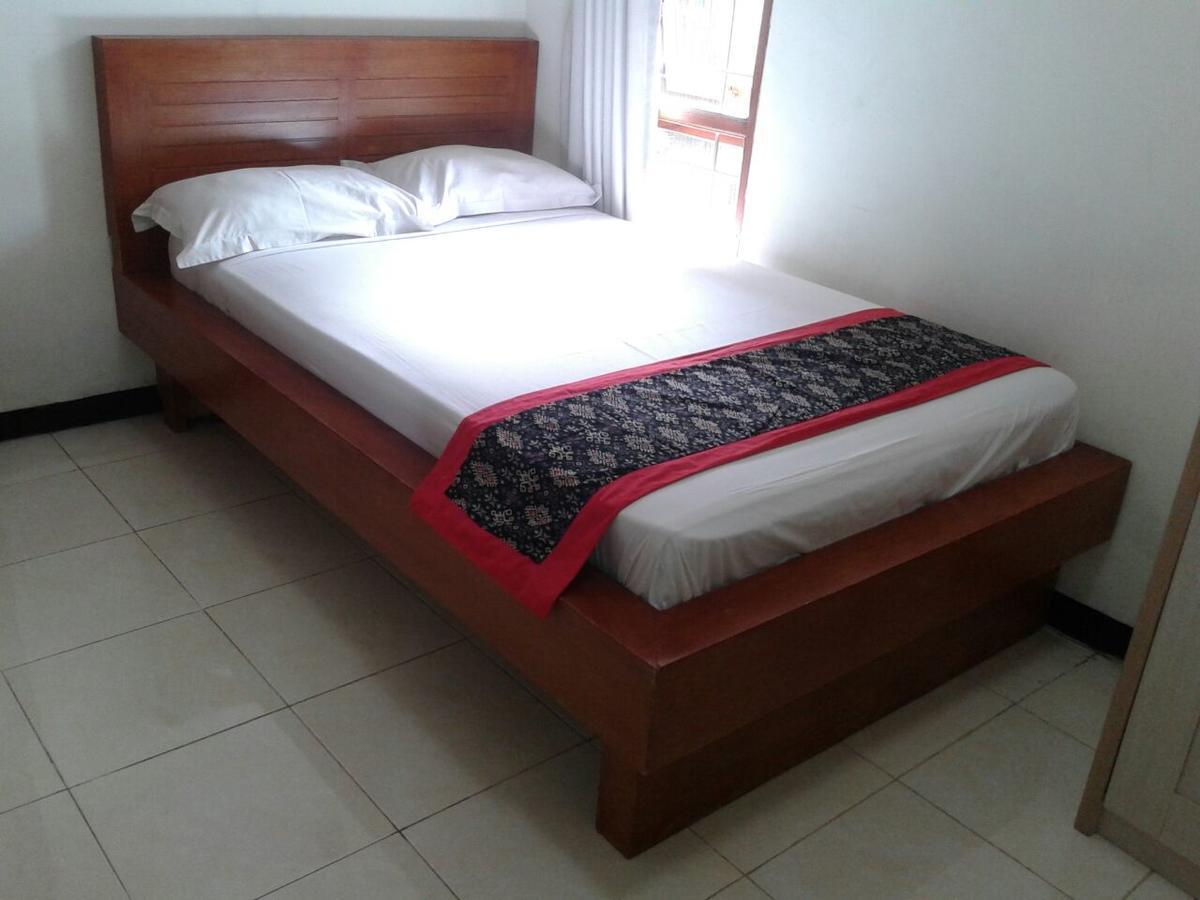 Rumah Tawa Guesthouse - 2 Syariah Bandung Ngoại thất bức ảnh